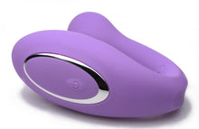 Load image into Gallery viewer, 7X Pulse Pro Pulsating and Clit Stimulating Vibrator with Remote Control